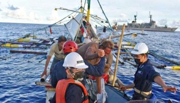6 fishermen rescued off Benham Rise
