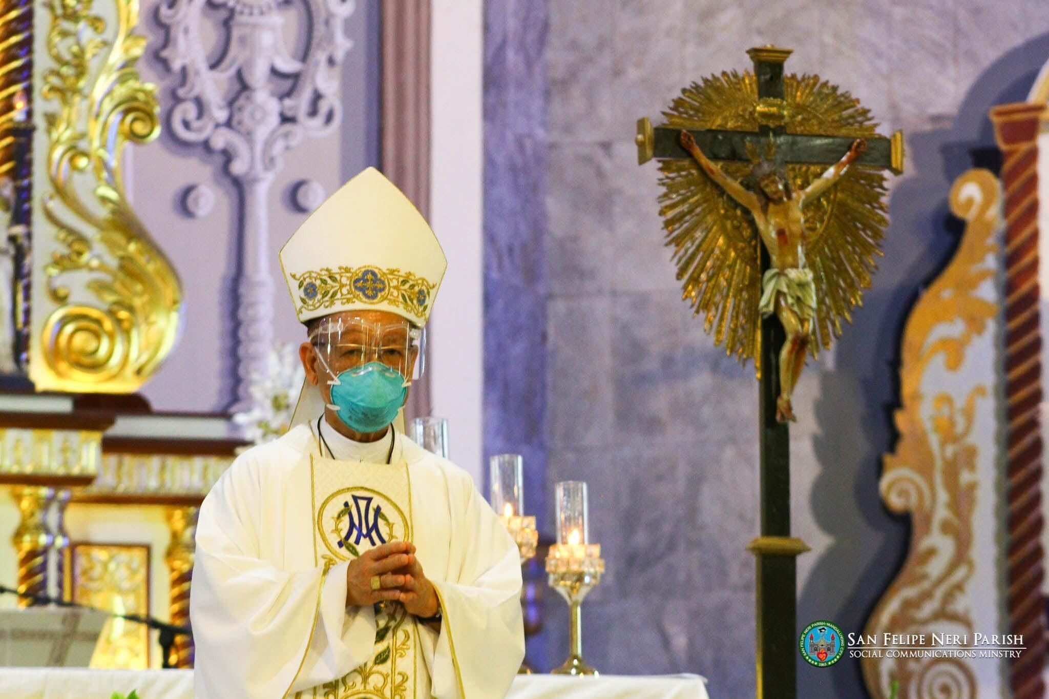 Manila archbishop Advincula catches COVID-19