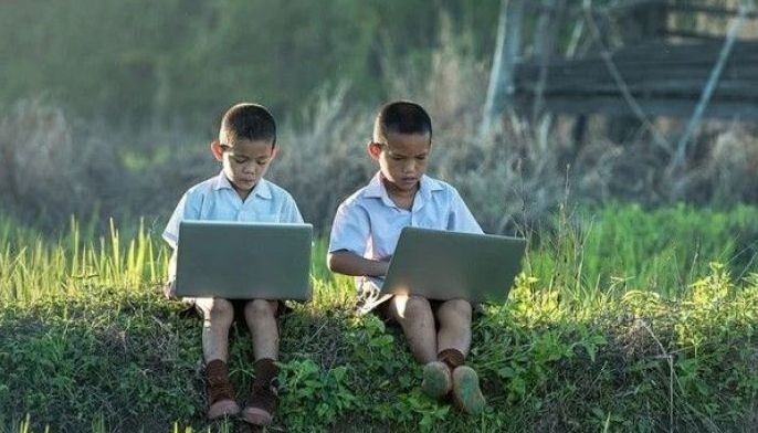 How to teach kids to be Internet responsible: Google shares tips