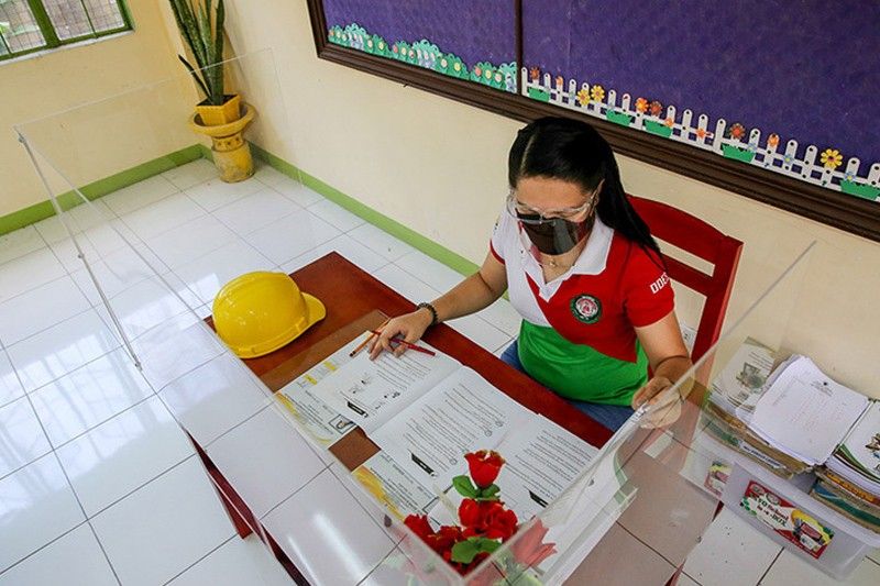 DOH prioritizes teachersâ�� vaccination for in-person classes