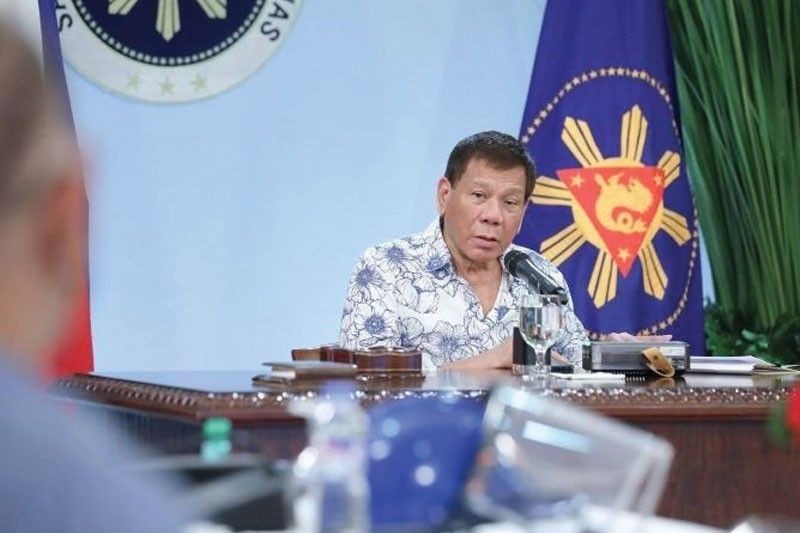 Satisfaction rating ni Duterte, bumaba sa 62% - SWS