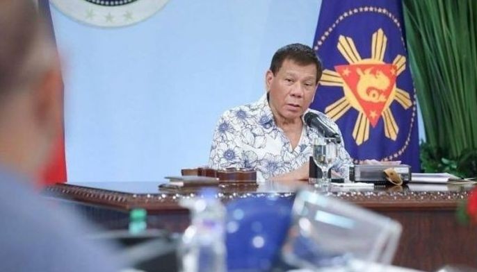 Senators warn Duterte against using military in elections