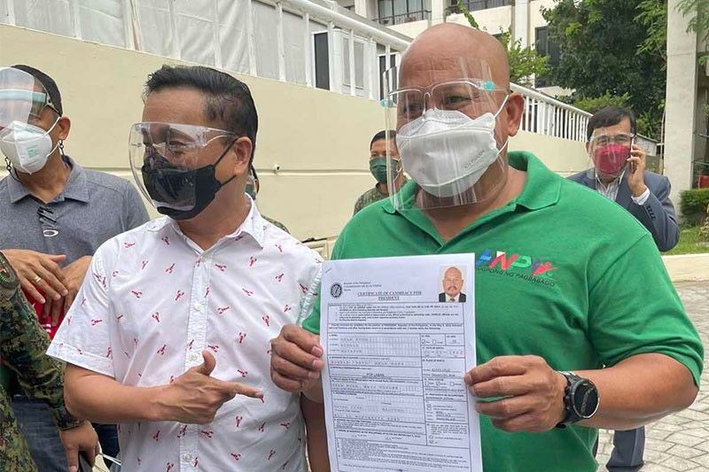 Bato, told to run 2 hours before COC deadline, says willing to drop for Sara