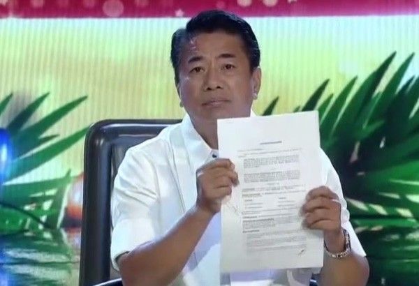 'Nasasaktan ako': Willie Revillame reaps praises for showing unfiled COC, dismay over dirty politics