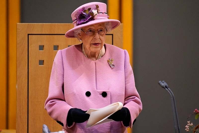 Climate talk but no action 'irritating' â�� Queen Elizabeth