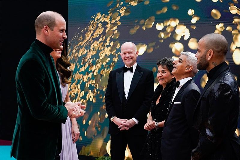 As COP looms, Prince William awards debut Earthshot Prize