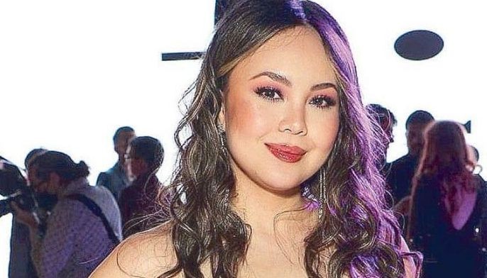 Pinoys in hollywood add glitter to Oliver Tolentino show