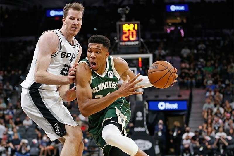 Bucks bounce back to beat Spurs in Texas