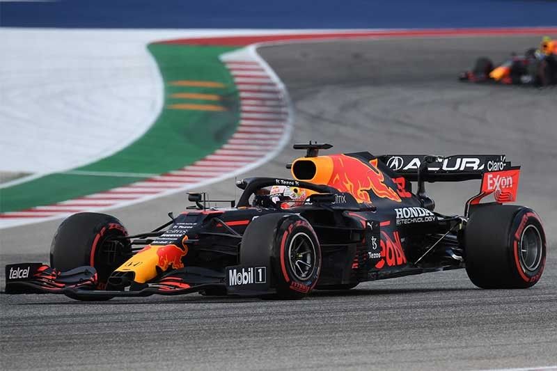 Verstappen edges Hamilton for US Grand Prix pole