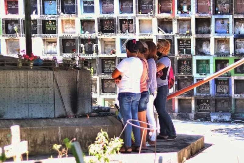 Number of visitors in Cebu City cemeteries minimal from October 18 to 24