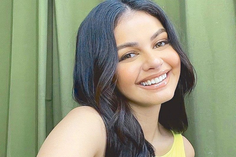 Janine proves that acting indeed runs in her blood