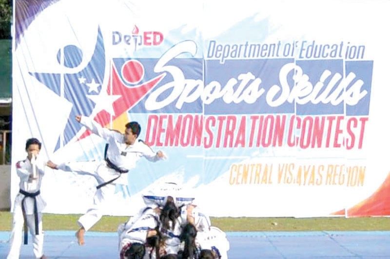 Tuburan, Manga NHS midominar sa DepEd-7 sports skills demo contest