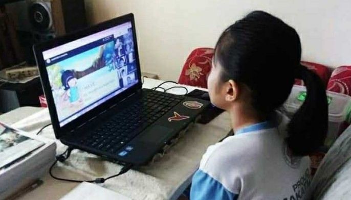 Distance learning woes continue