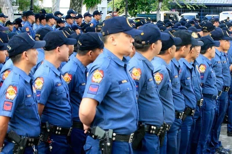 Duterte promotes 12 Napolcom officials