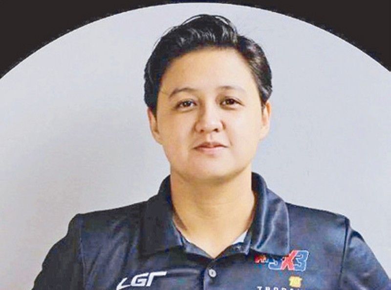 Female coach cracks PBA