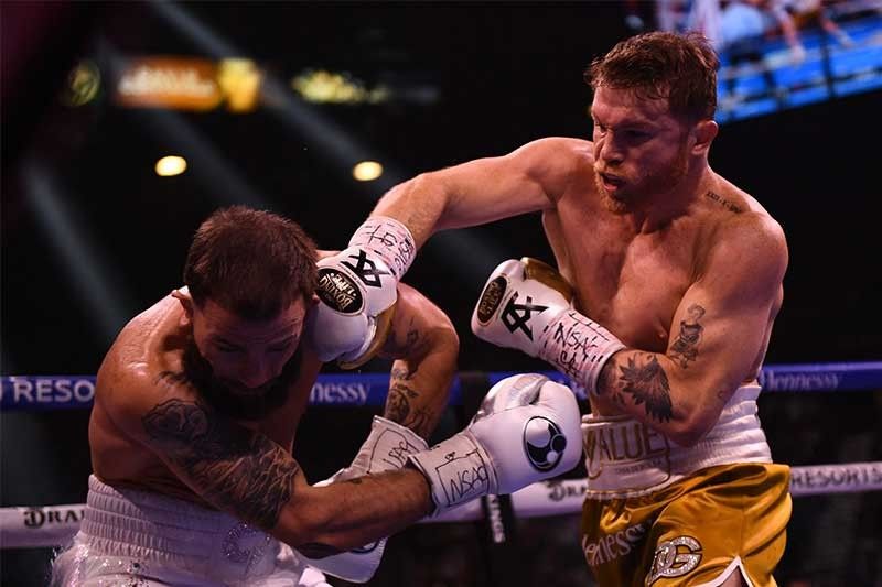 Alvarez knocks out Plant to make super middleweight history