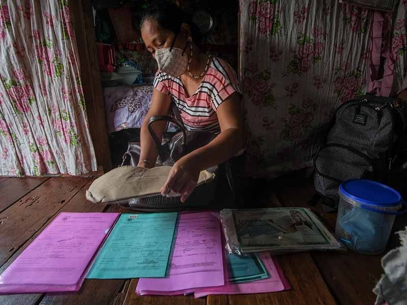 'Yolanda' survivors juggle safety and need for livelihood, services