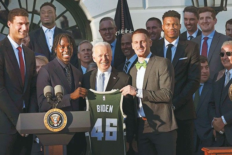 Bucks bumisita sa White House