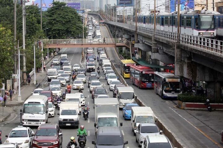 Metro Manila pwedeng Â­maibaba sa alert level 1 â�� DOH