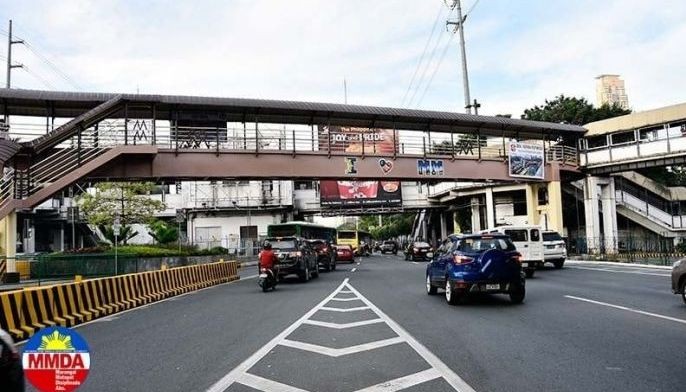 MMDA unveils EDSA-Buendia footbridge