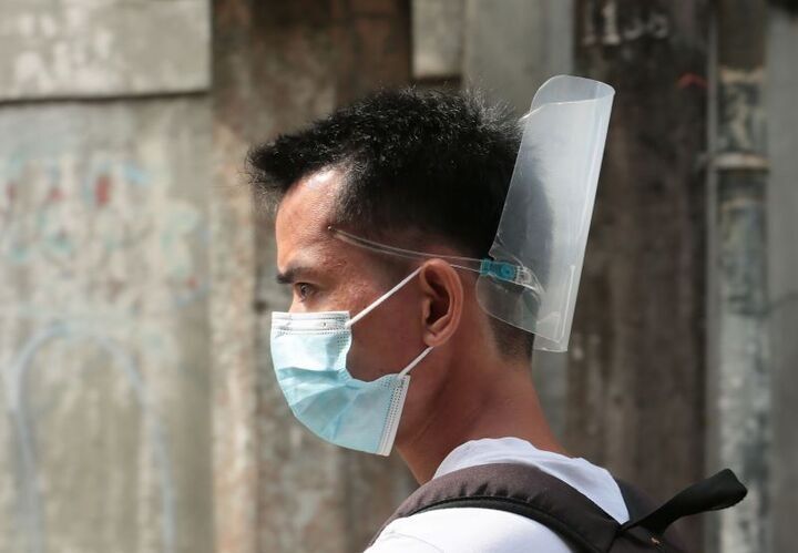COVID-19 task force advises people to still bring face shields when going out