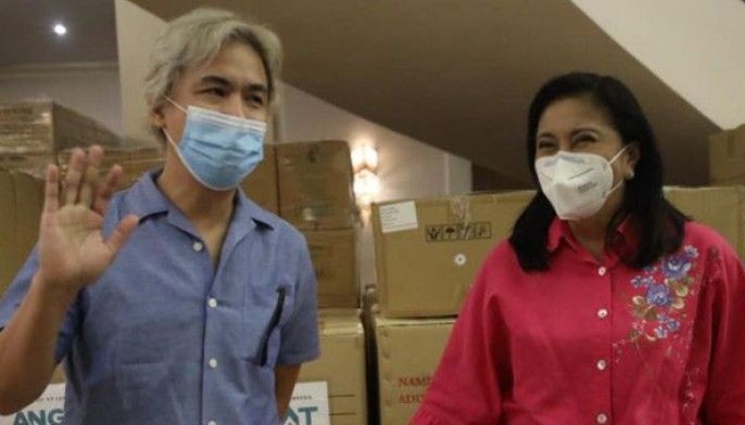 Ely Buendia visits Leni Robredo: Eraserheads reunion in the works?
