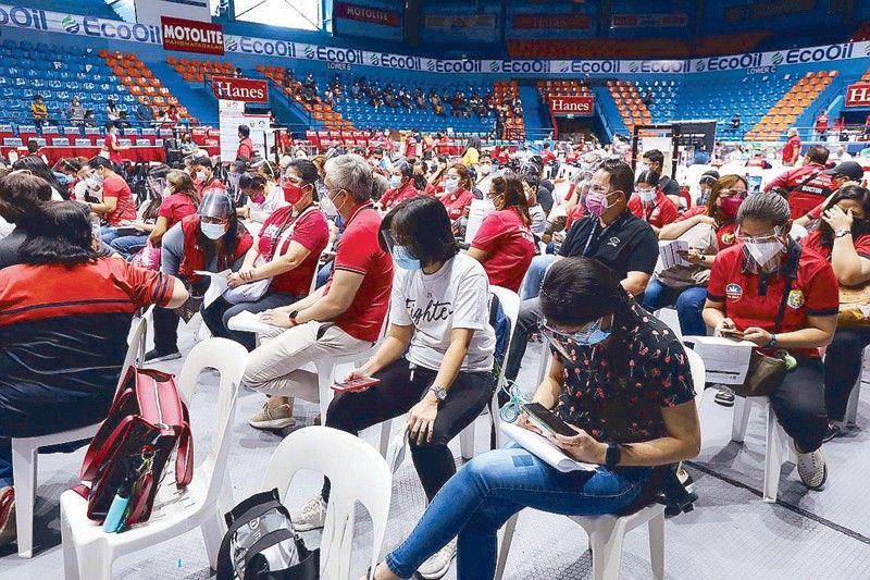 San Juan rolls out boosters for 1,200 health workers