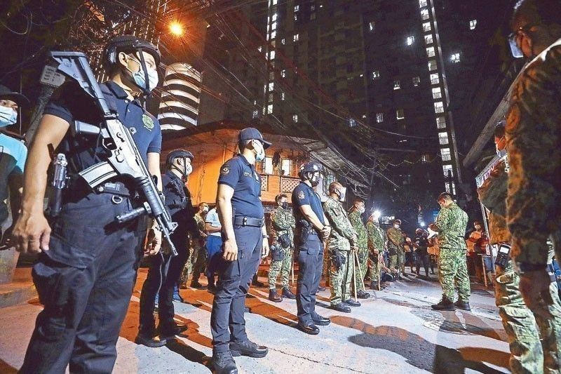 PNP to recall politicians’ unauthorized cop escorts