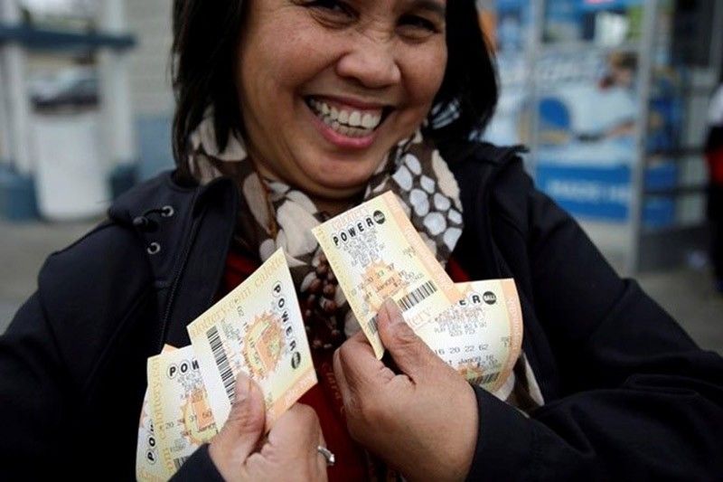 Orang Filipina bisa mendapatkan kesempatan untuk memenangkan jackpot Powerball AS 5 juta hari Sabtu ini