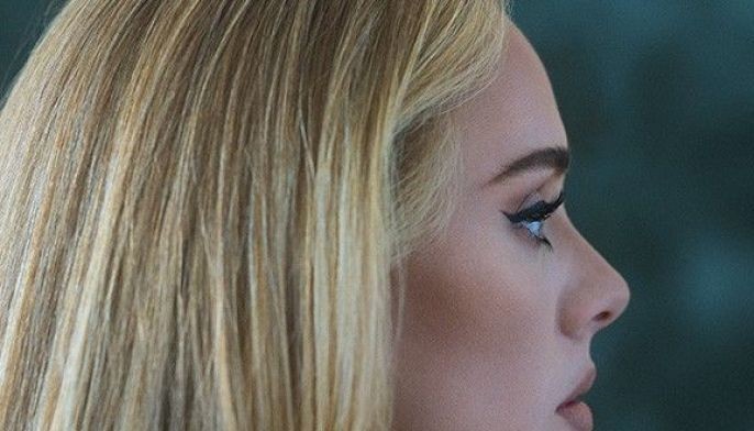 Review: Adele marks new era with &lsquo;30&rsquo;