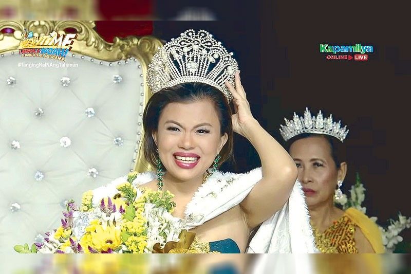 Julianne Torres is crowned Reina ng Tahanan