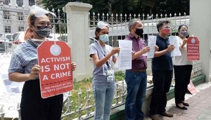 Court frees 2 activists