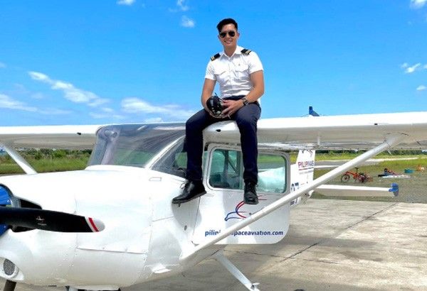 Ronnie Liang akan segera menjadi pilot komersial berlisensi