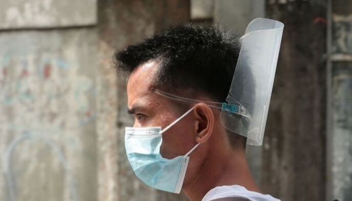 Paggamit ng face shield posibleng ibalik