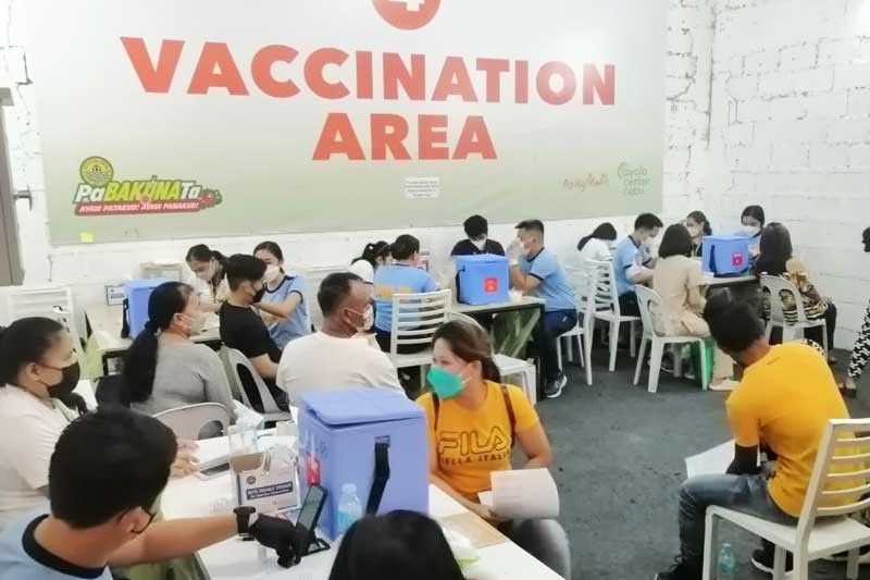 Metro Cebu duplicates Day 1 nationwide vaxx numbers
