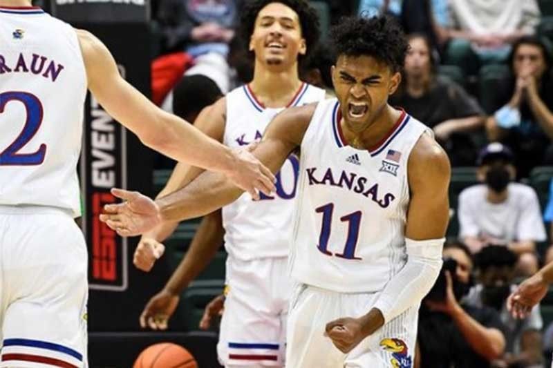 Remy Martin logs efficient game in Kansas win over St. John's