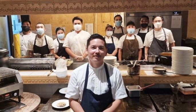 Boholano eats at Amorita