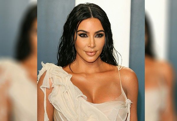 Kim Kardashian 'freaking out' at 'ghost' caught in her selfie