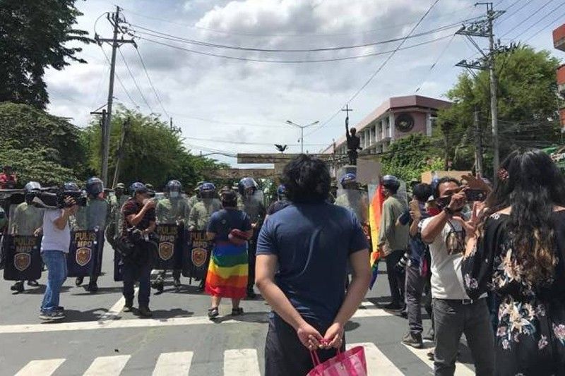 33 polisi menghadapi rap atas pembubaran Pride March