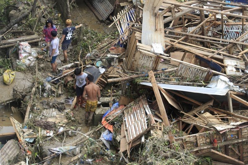 Duterte to DSWD: Procure tarps, coco lumber to shelter 'Odette' survivors