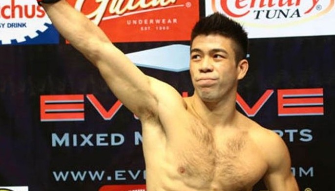 Mark Striegl takes on Chas Skelly in UFC Fight Night 202