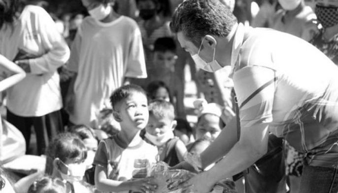 200 pamilya, 200 bata sa Bataan nabigyan ng Pamasko ng RCMP