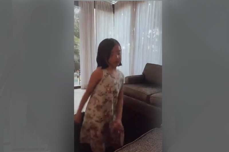 Zia, kinabiliban sa Dance Monkey!