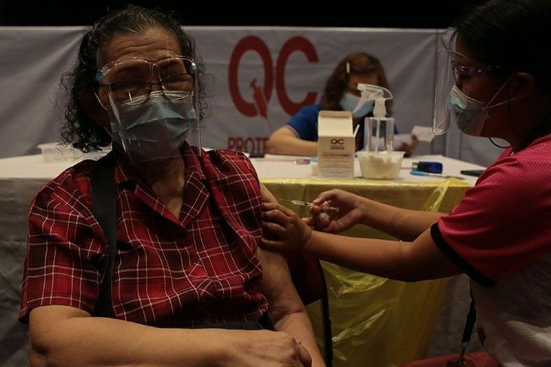 Kota Quezon akan membuka lebih banyak fasilitas vaksinasi