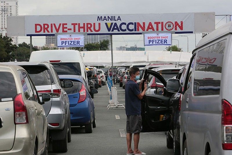 'Walang forever': Experts back COVID-19 booster shot to maintain wall of immunity