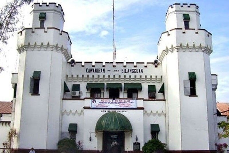 2 Bilibid execs axed after jailbreak