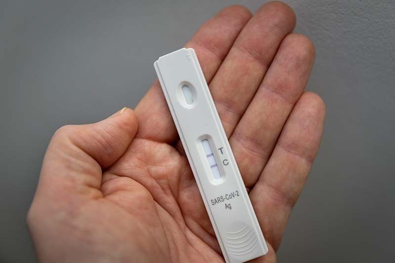 2 antigen self-test kits inaprub ng FDA