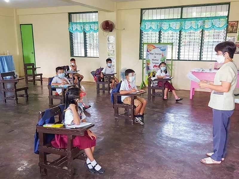 Expanded face-to-face classes, tuloy â�� DepEd