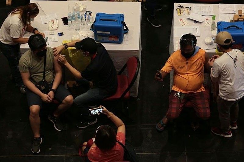 Quezon City government opens 140 vax sites