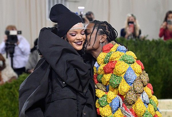 Rihanna announces pregnancy with boyfriend A$AP Rocky